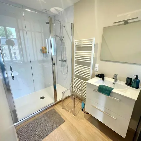 Maison Cornat, Numéro 3, Plein Centre Valognes