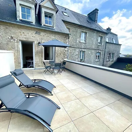 Maison Cornat, Numero 3, La Terrasse *