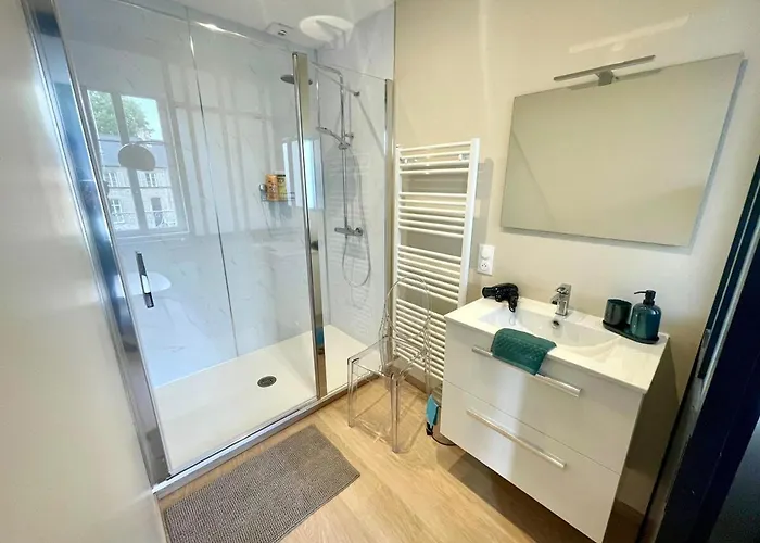 Maison Cornat, Numéro 3, Plein Centre Valognes